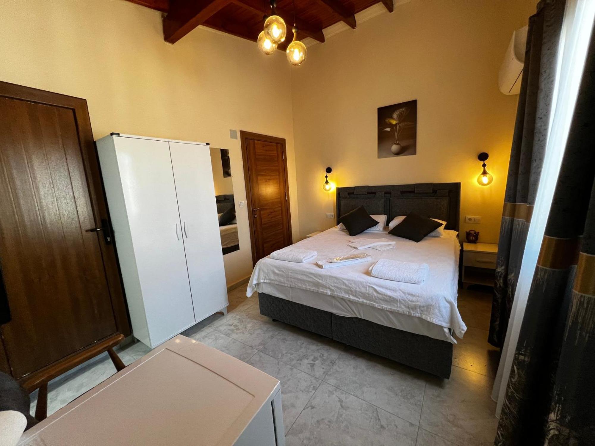 Ada Konak Otel Urla Extérieur photo