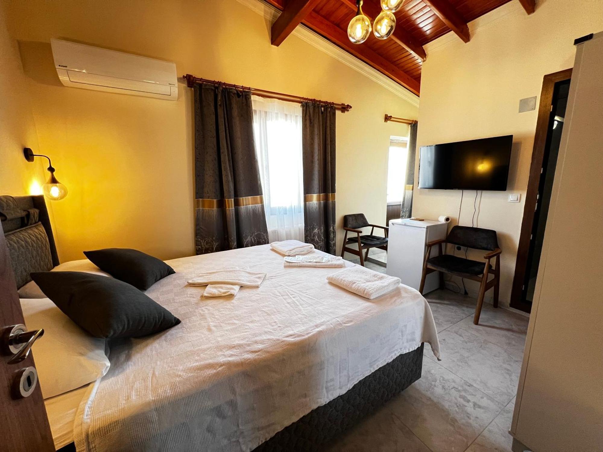 Ada Konak Otel Urla Extérieur photo