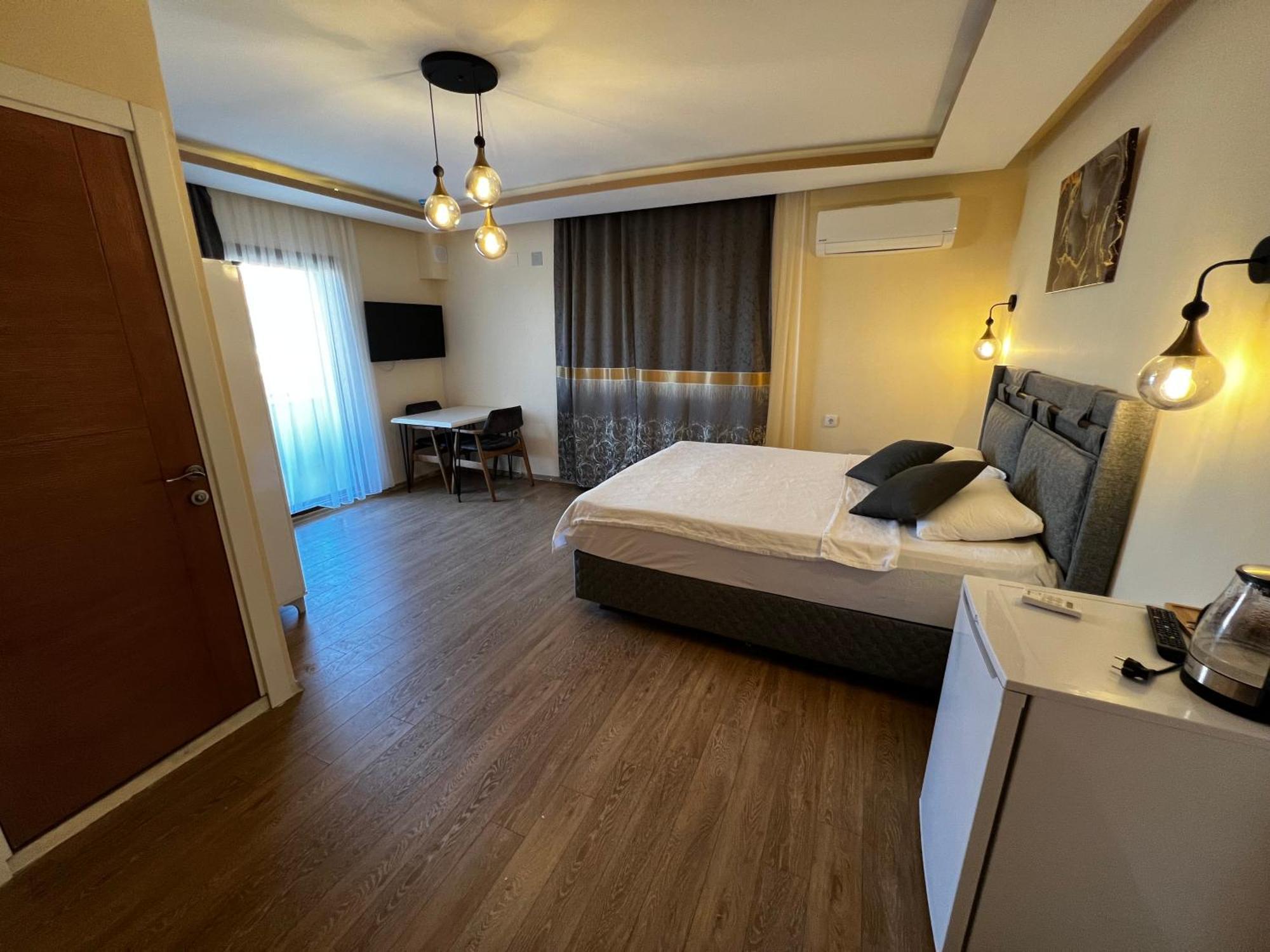 Ada Konak Otel Urla Extérieur photo
