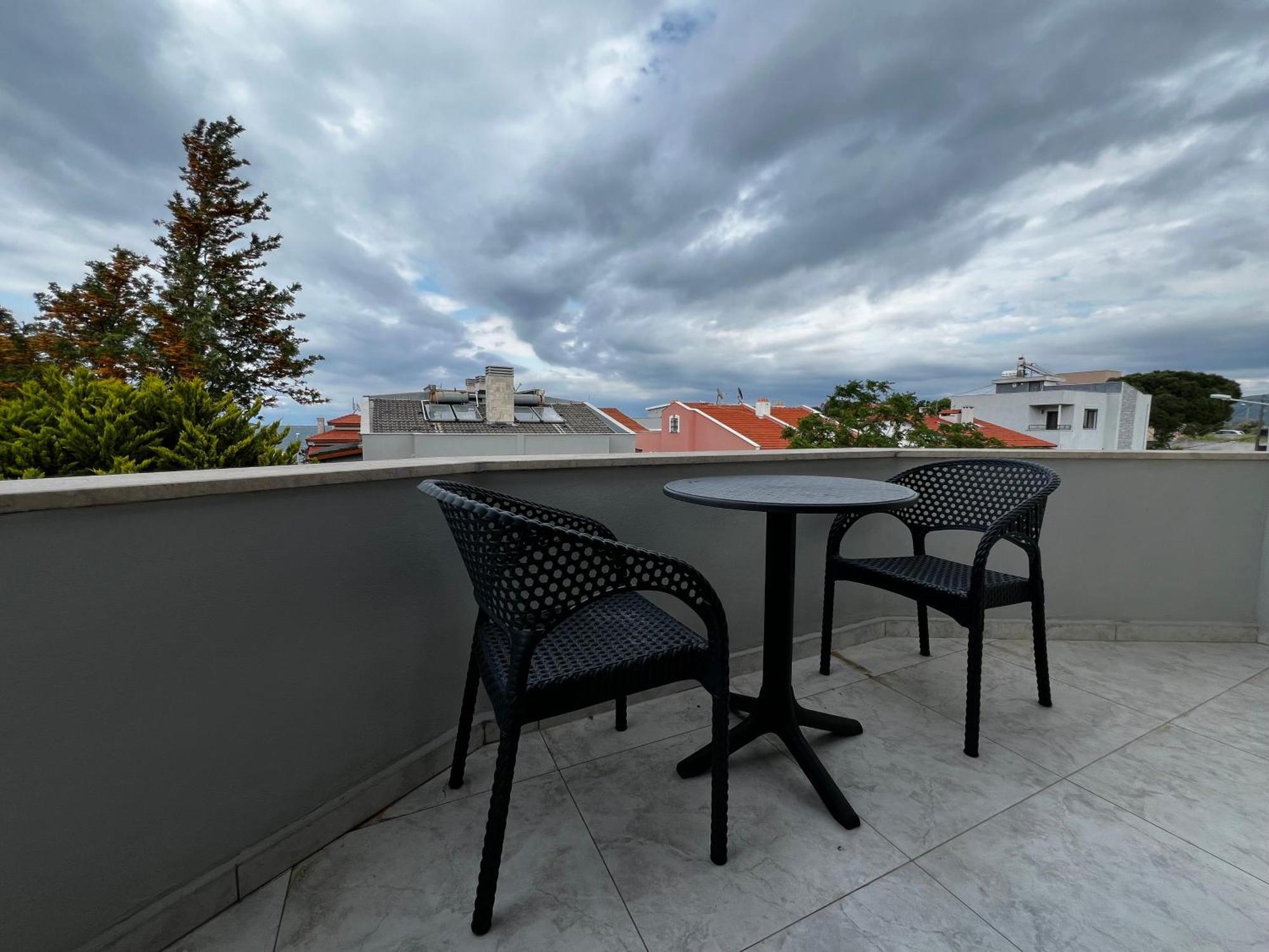 Ada Konak Otel Urla Extérieur photo